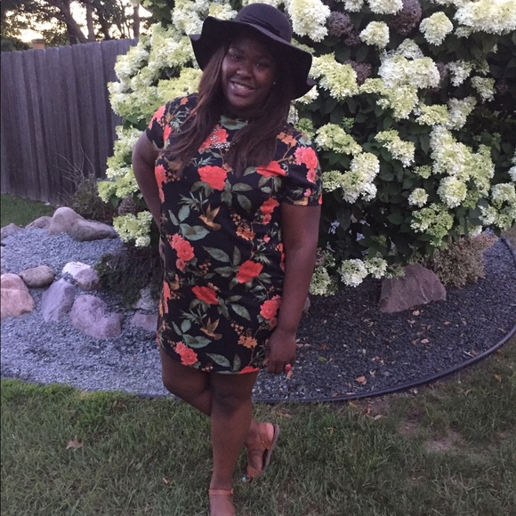 Meet the Posher Other - Meet your Posher, Sharissa